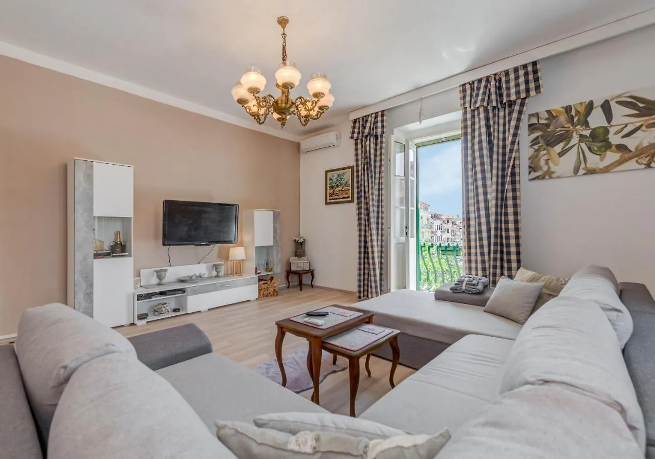 Apartment Pape Croatia