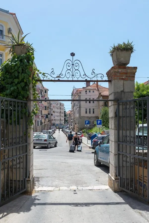 Apartment Pape Split
