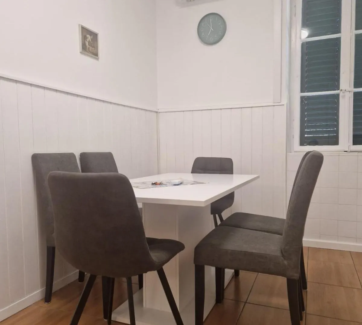 Apartment Pape